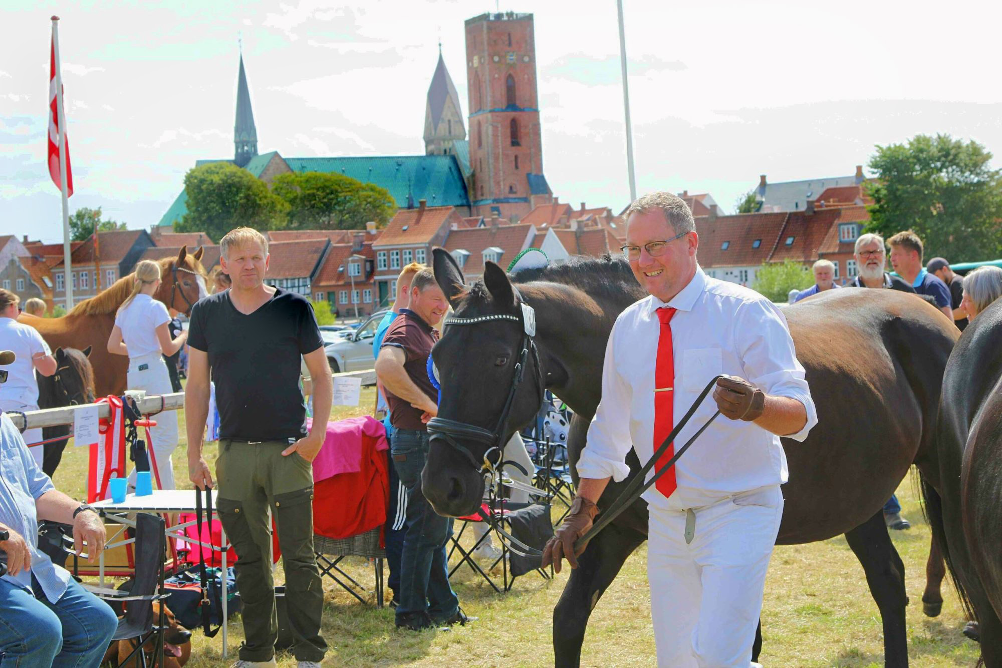 Ribe Dyrskue byder på meget andet end dyr. Fx gummistøvlekast. Arkivfoto: Johnny Tauman.