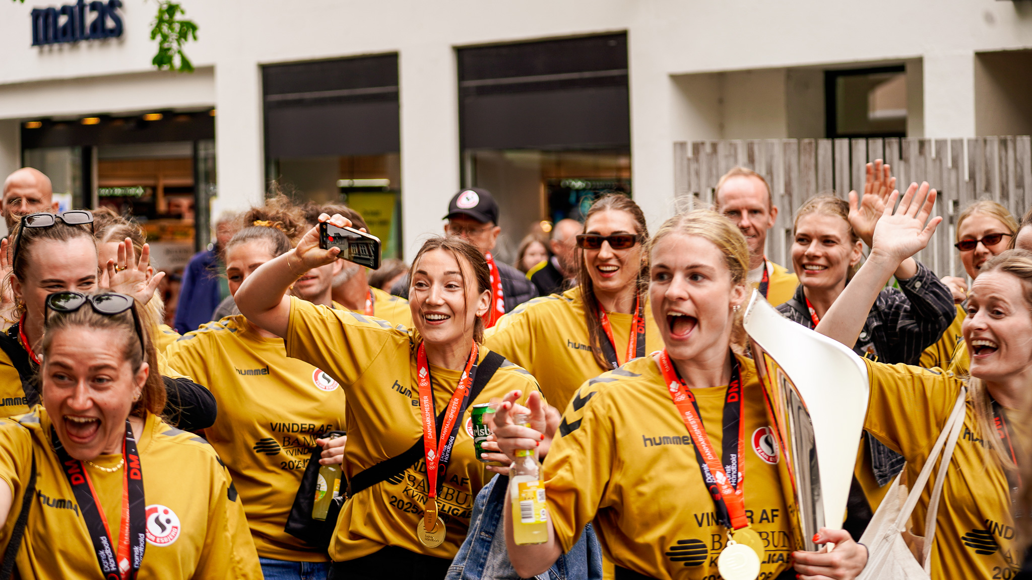 Selvom der blev festet i går, var der stadigvæk stemme tilbage. Foto: Fjodor Pedersen.