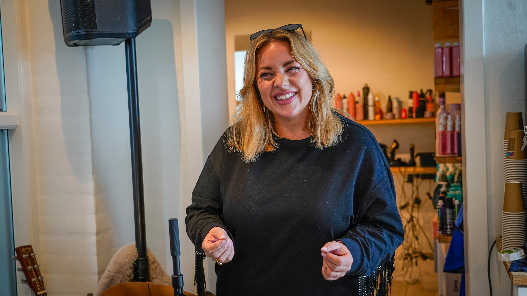 Musiker Tanni Christine er blandt dem, der bidrager til at alle får en god dag. Foto: Fjodor Pedersen.