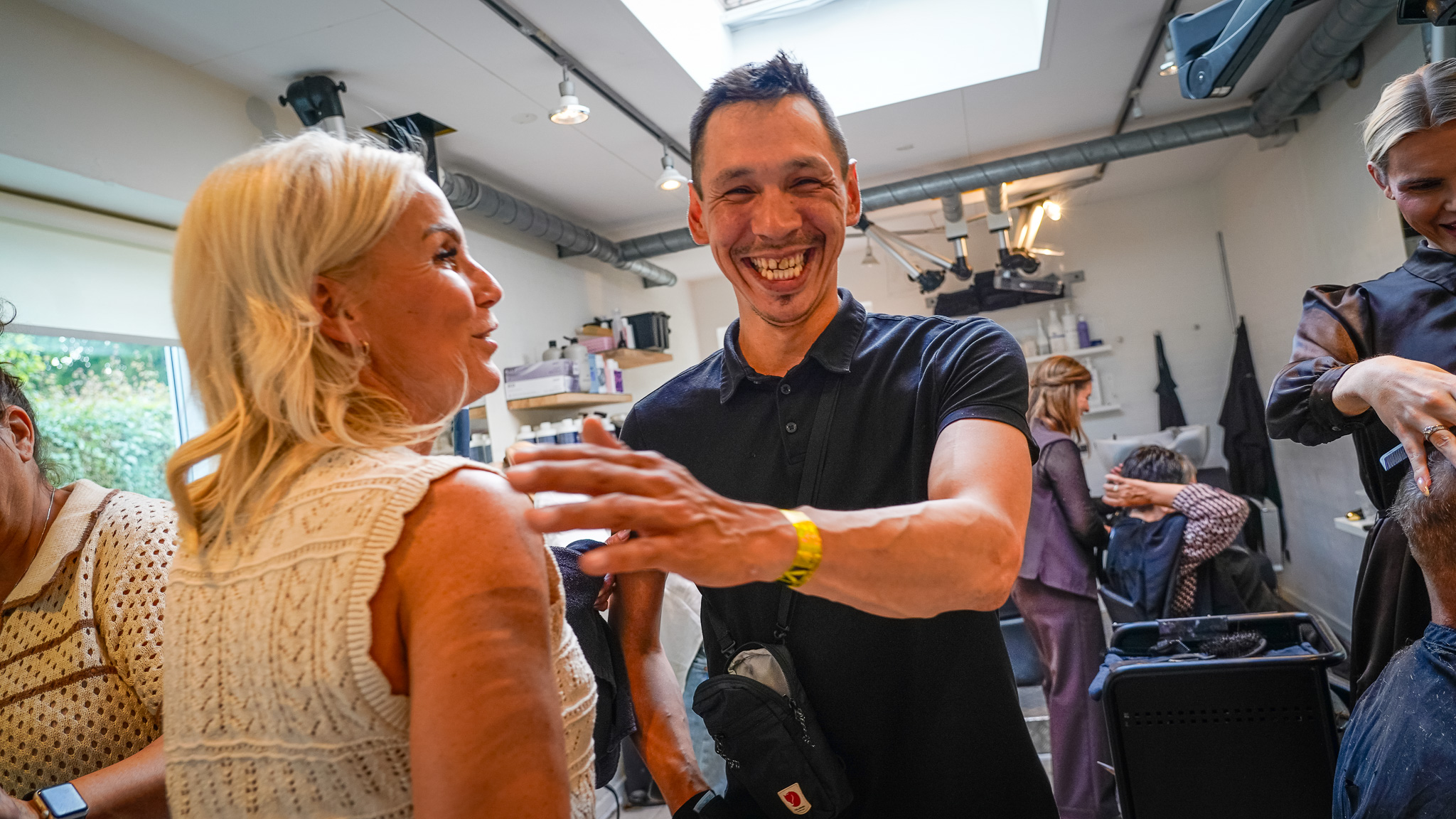 - Tag et billede af mig! Forfængelighed kender ingen socialklasse. Foto: Fjodor Pedersen.