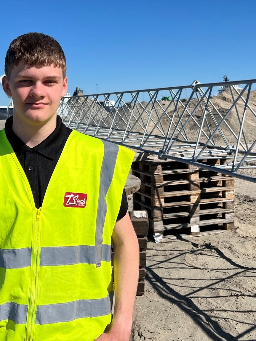Det begyndte med to ugentlige dage som juniormesterlærling. Nu har Jonas Høy taget næste skridt og sikret sig en uddannelsesaftale hos TS TECH. Privatfoto.