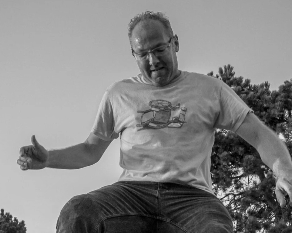 Peder Henriksen er fortsat aktiv skater, selvom dåbsattesten har rundet de 50 år. Foto: Mads-Peter Glass.