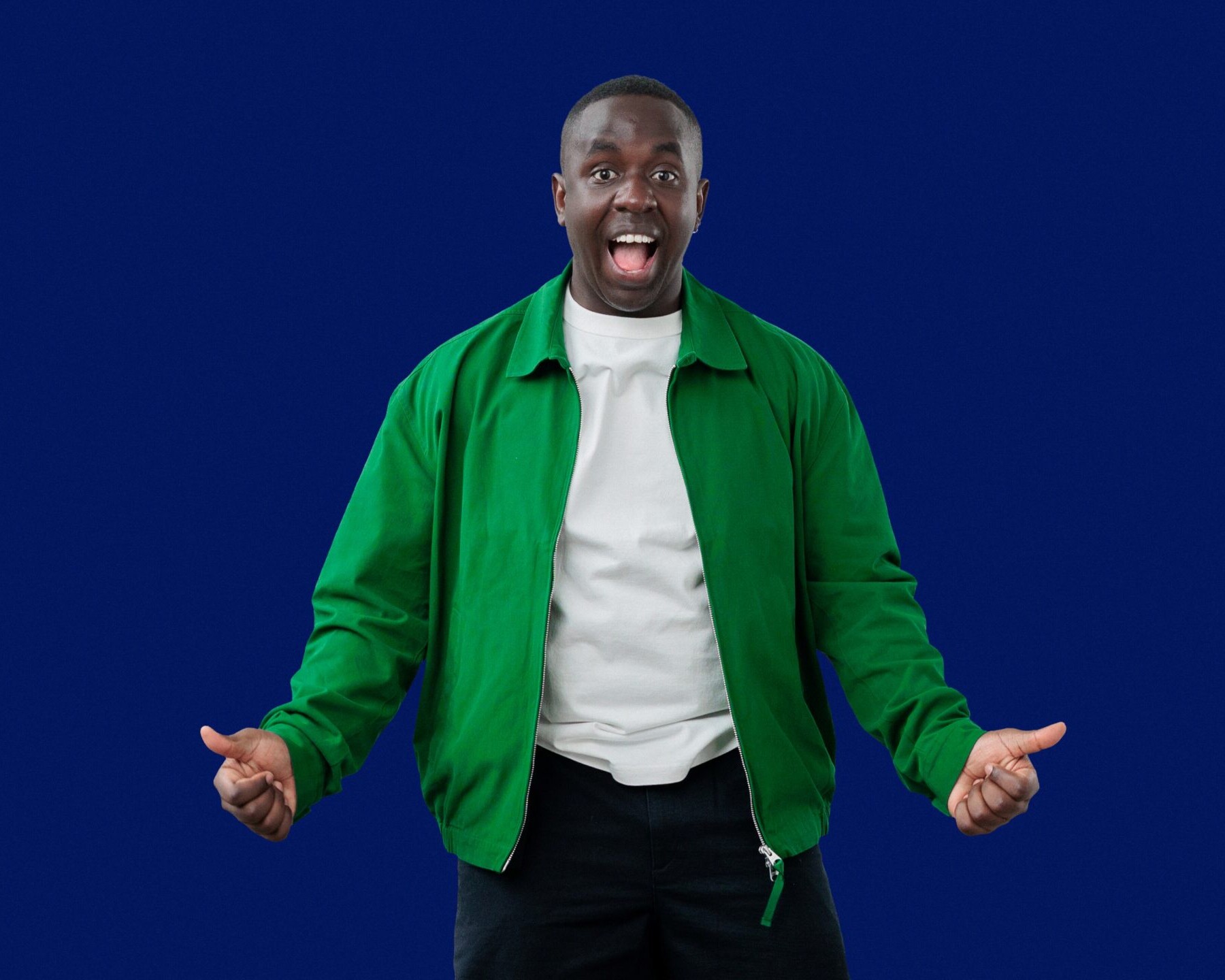 Den kendte tv-vært Melvin Kakooza er Elgigantens ansigt udadtil på fødselsdagskampagnen. PR-foto.