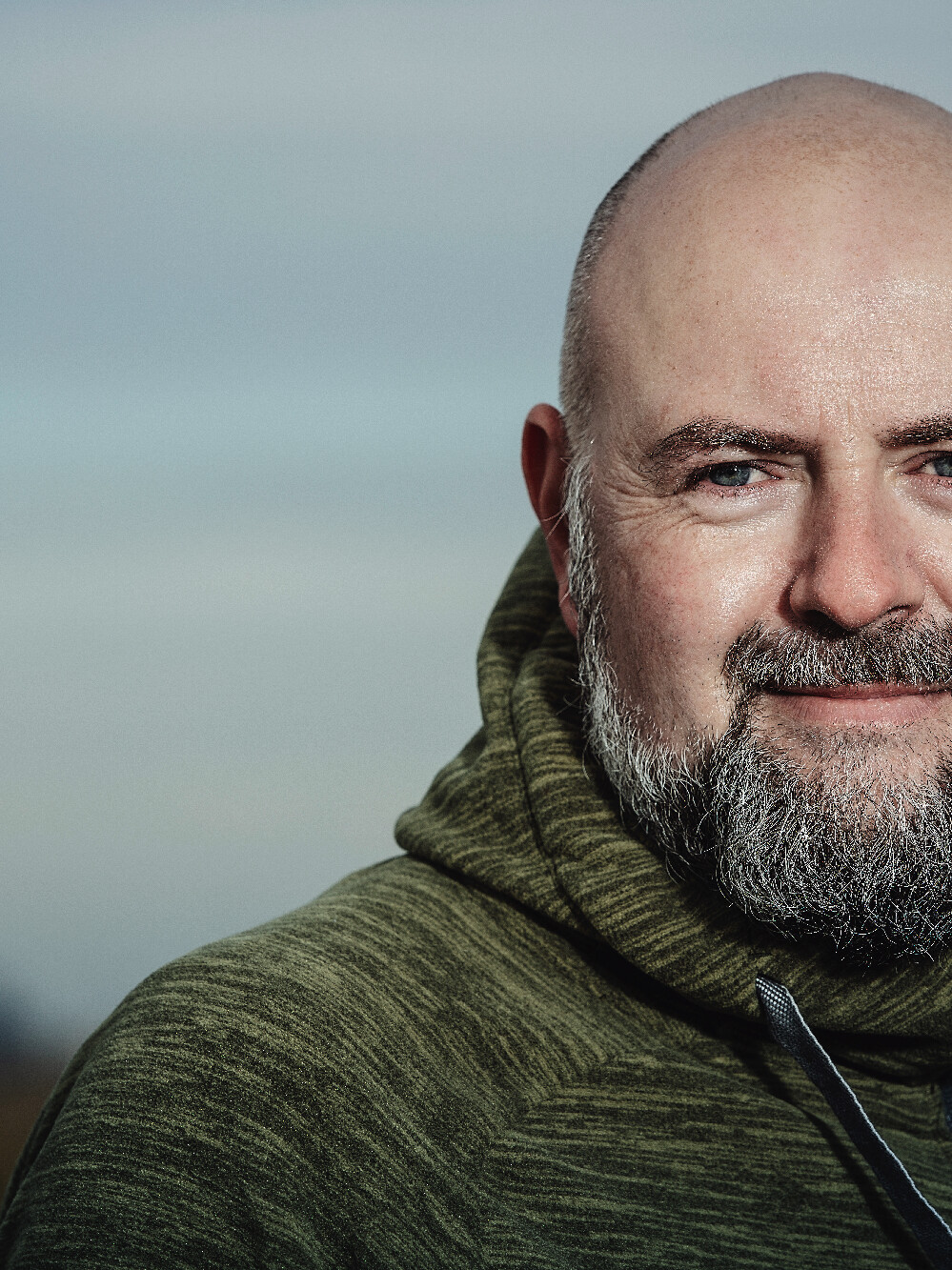 Hvordan bevarer vi roen i en urolig tid? Det giver katastrofeforsker Rasmus Dahlberg sit bud på i Bryndum. Pressefoto.