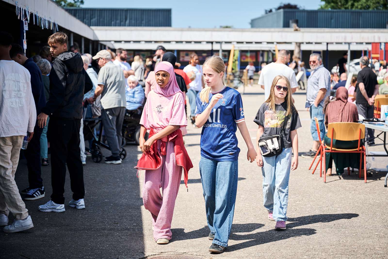 Bazardag samler hvert år børn, unge og voksne på tværs af kulturer og generationer. I år foregår arrangementet på Bakkeskolen i Esbjerg Ø. Arkivfoto.