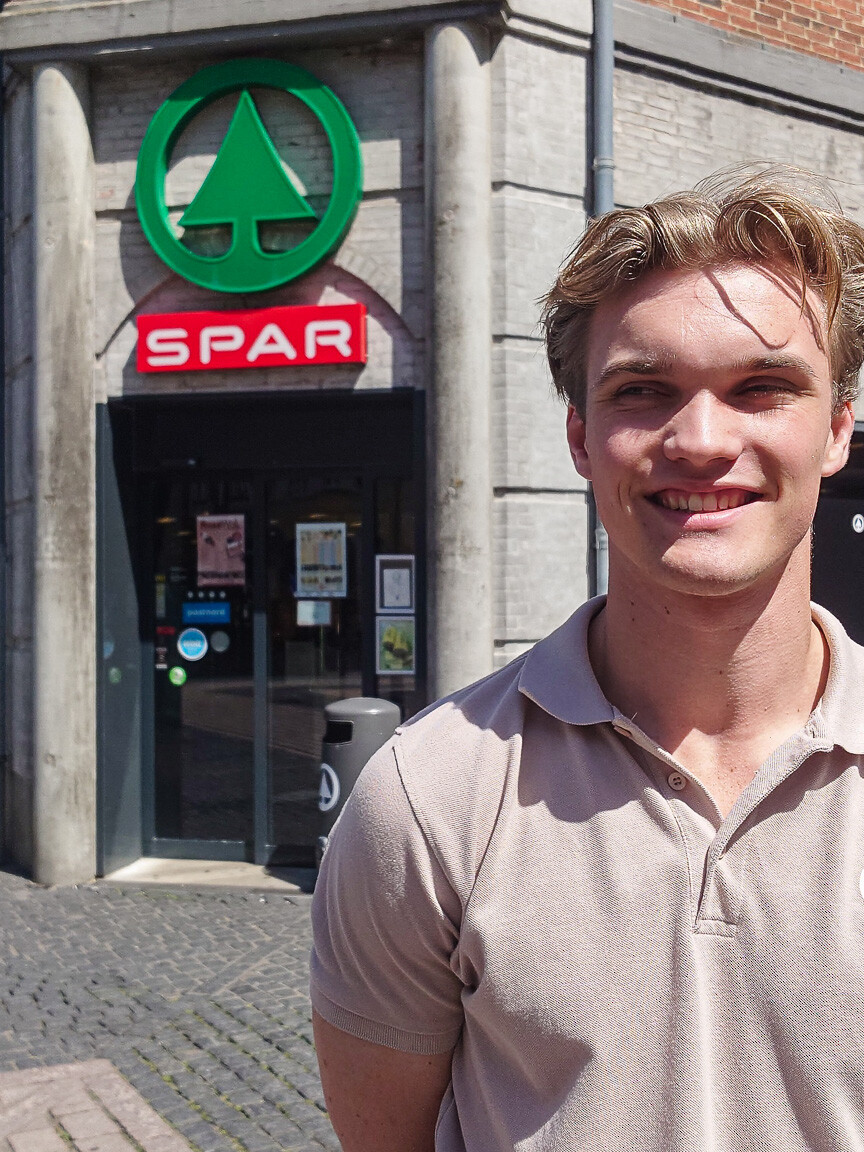 Magnus Kring tiltrådte som butikschef i Spar i Esbjerg i september 2025. Foto: Fjodor Pedersen.