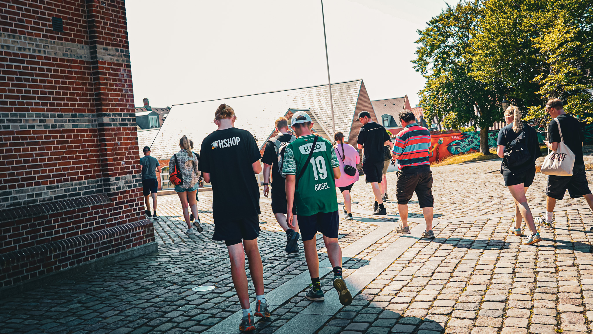 Det var noget af en byvandring, der foregik i julivarmen i weekenden. Foto: Fjodor Pedersen.