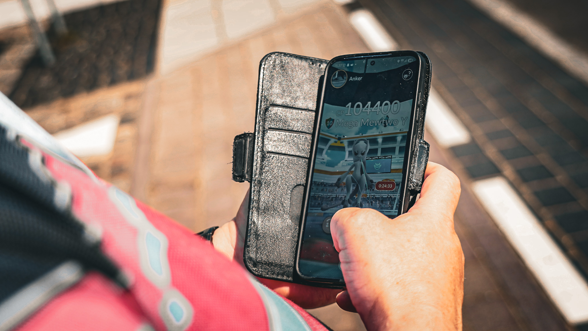 Mange har spillet Pokémon GO i flere år og var naturligvis med, da den længe ventede Mega Mewtwo gjorde sin entré. Foto: Fjodor Pedersen.