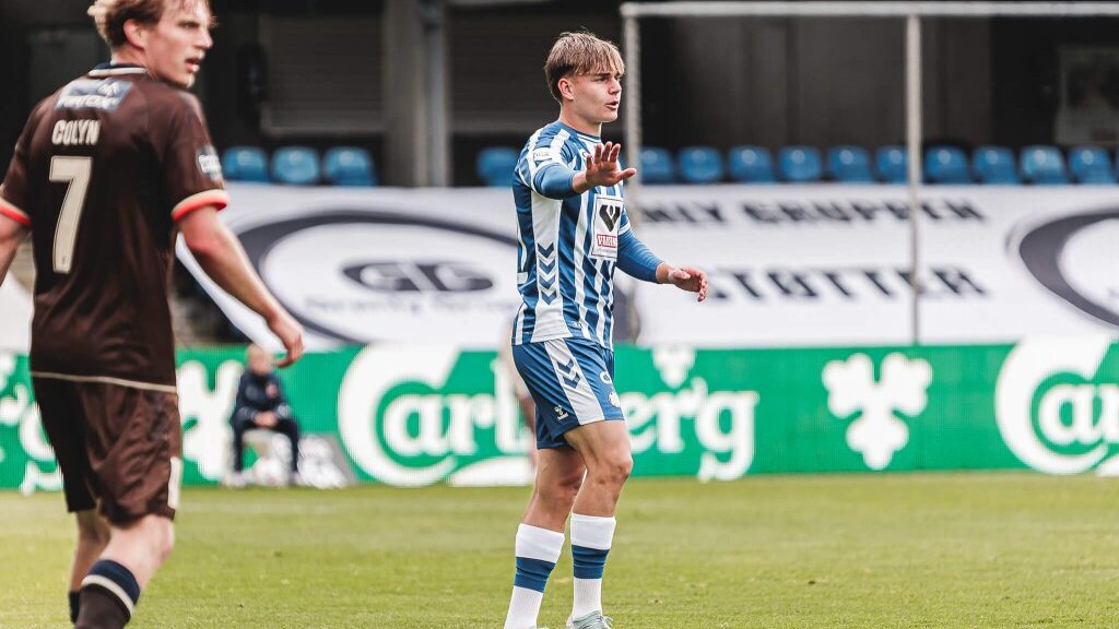 Unge Emil Larsen nåede kun få optrædener på EfB's førstehold. Pressefoto.