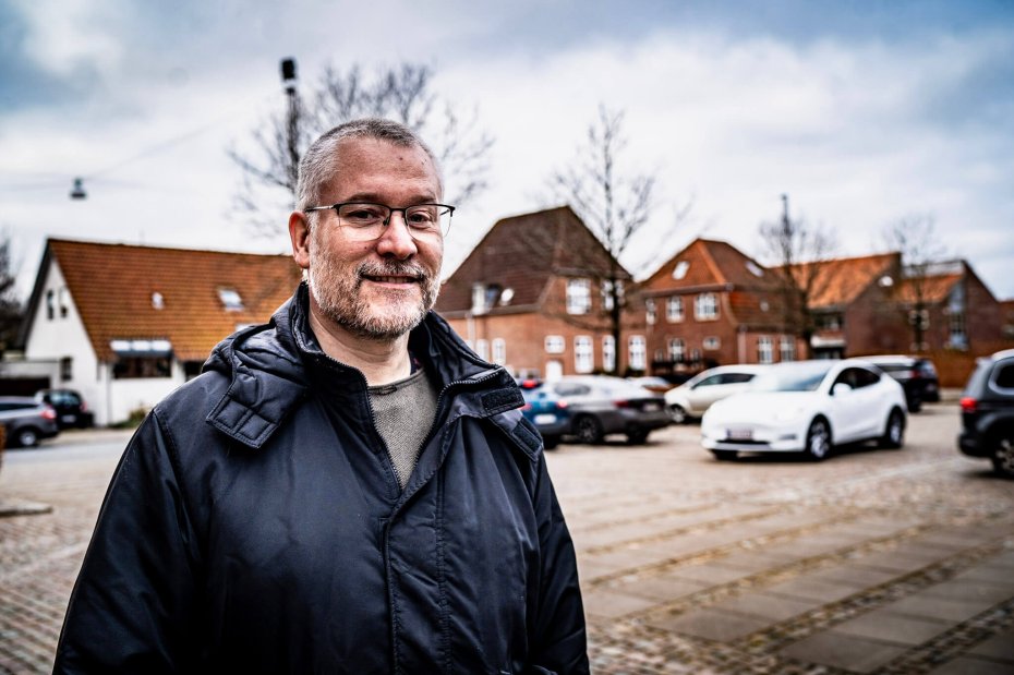 Egil Hvid-Olsen er forfatter og sognepræst i Bryndum og Vester Nebel. Foto: Fjodor Pedersen.