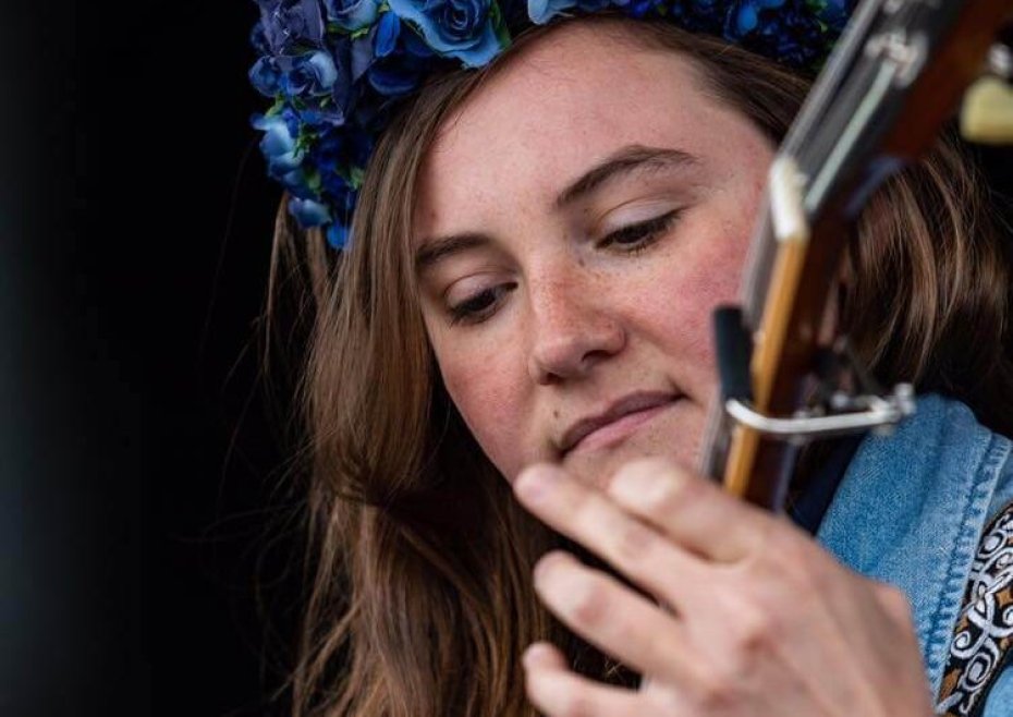 Elisabeth Panduro Holst spiller eksamenskoncert torsdag den 23. maj 2024.