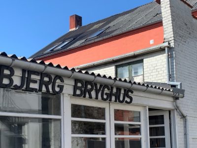 Facaden på Esbjerg Bryghus i baggården.