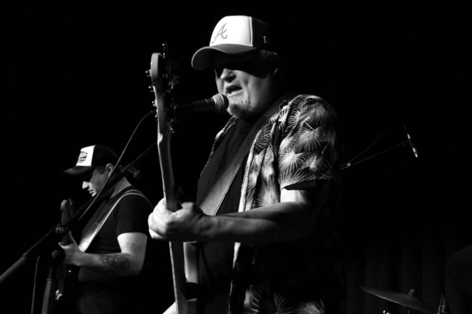 Johnny Houmark i front for South of Sundays. Foto: Peter Langwithz Smith.